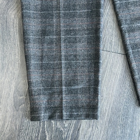 Babaton plaid relax pants - Picture 3 of 4